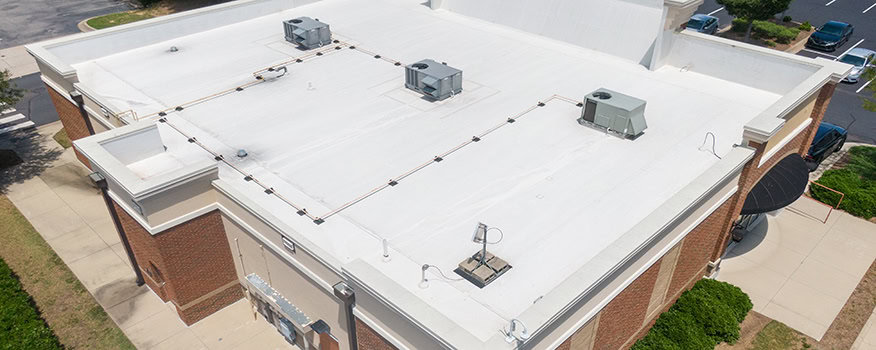 Types of Roof Coatings Suitable for Midwest Weather Conditions Lincoln